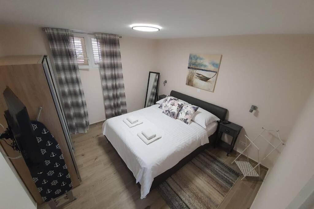 Apartment Punta Skala Villa Valentina Петрчане Экстерьер фото